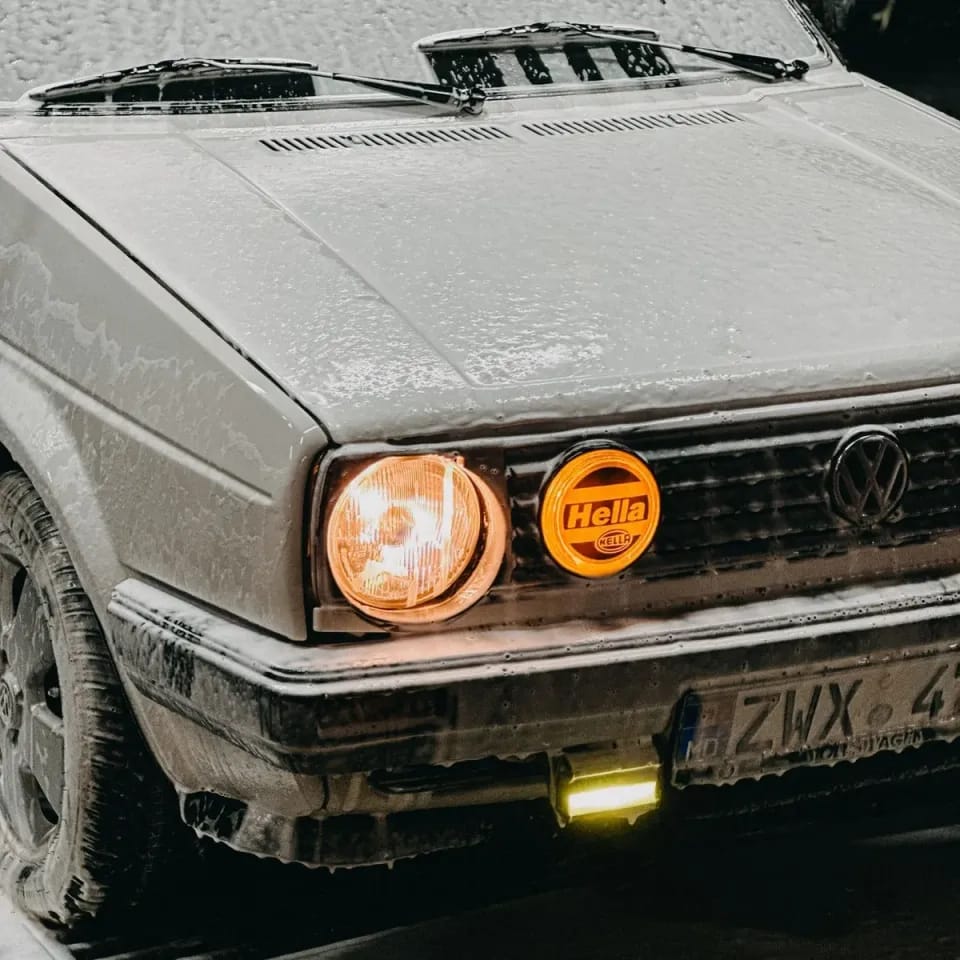 Road-Legal Auxiliary Lighting image