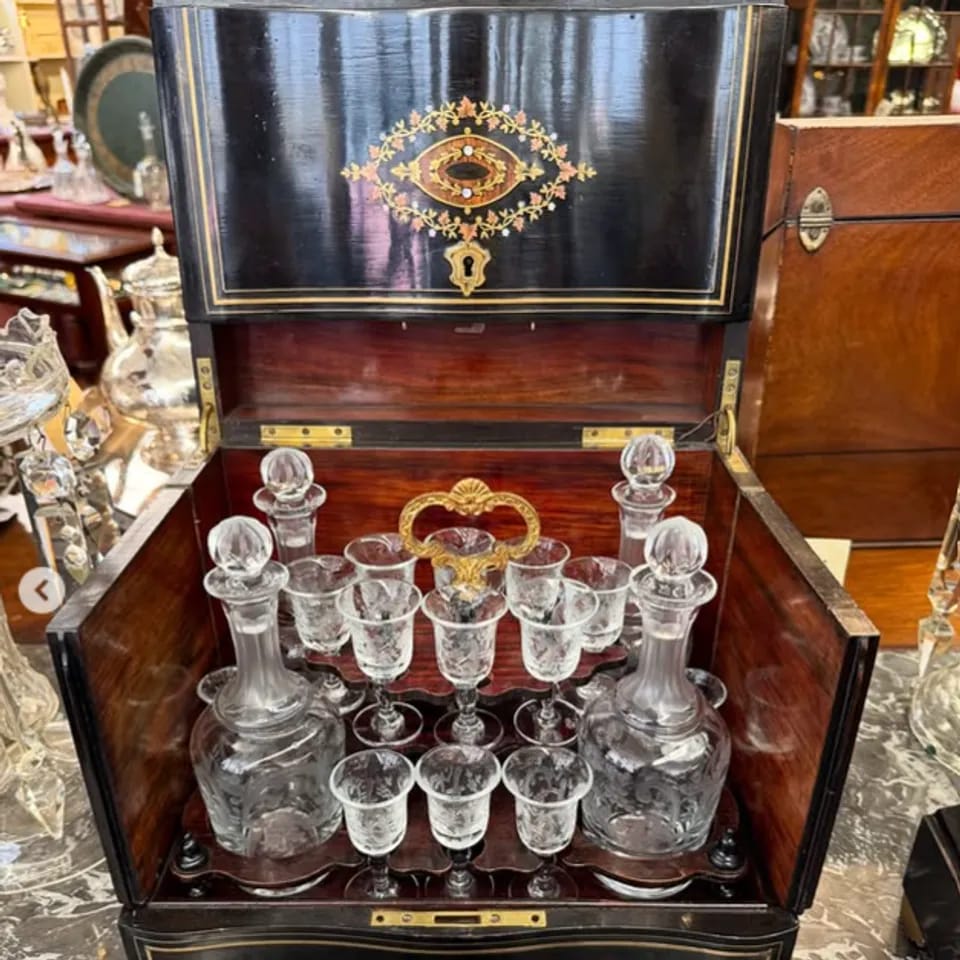 French Napoleon III Cave à Liqueur Set image