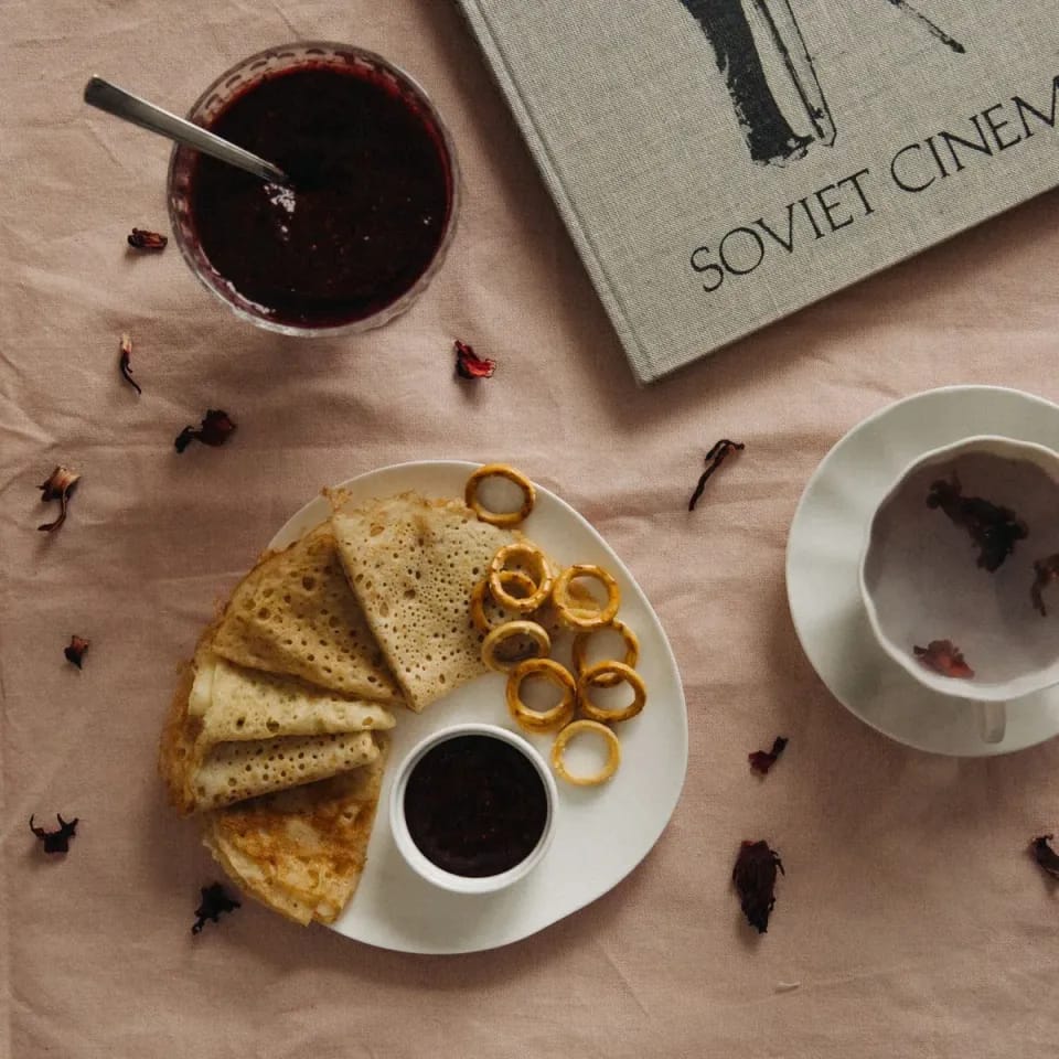 Washed Linen Tablecloth image