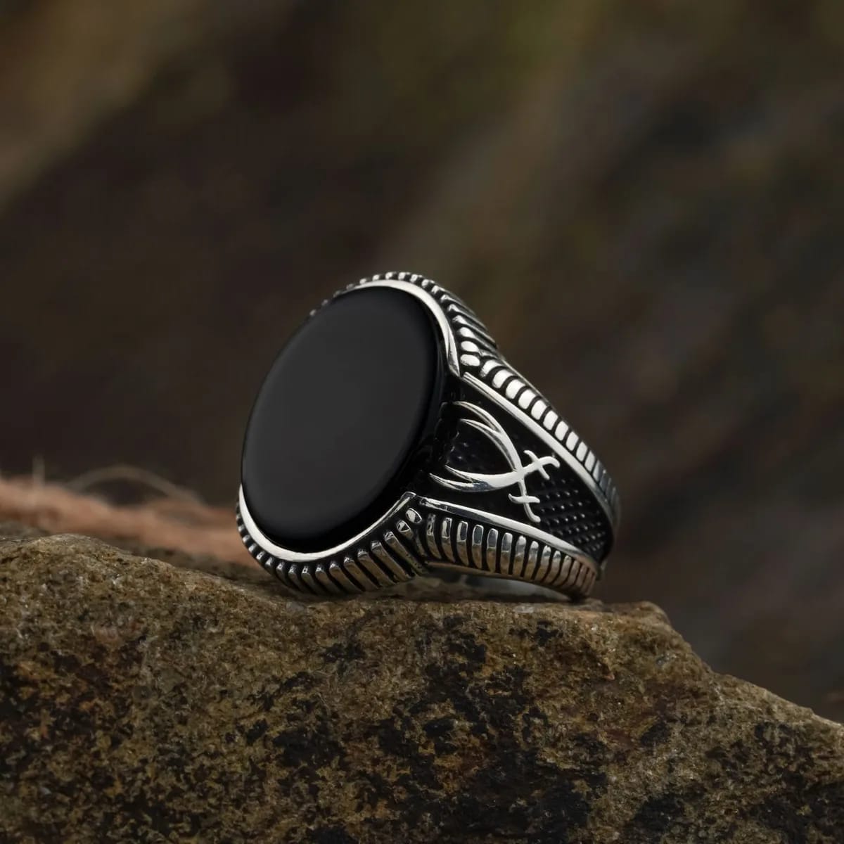 Engraved Signet Ring image
