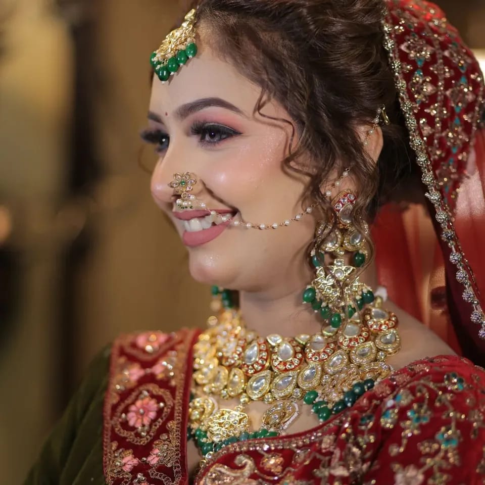 Layered Bridal Necklace Suite image