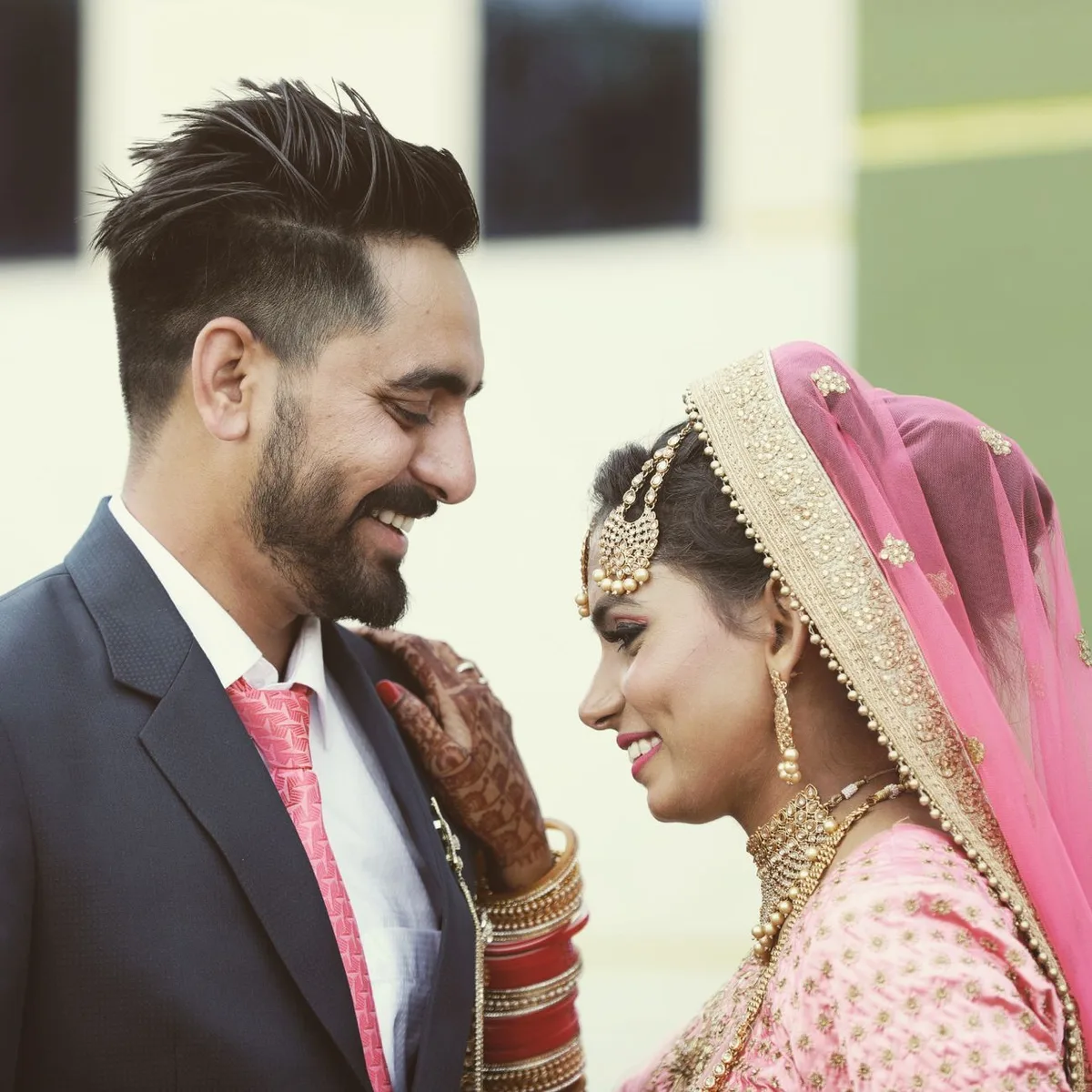 Coordinated Bridal Dupatta Pair image