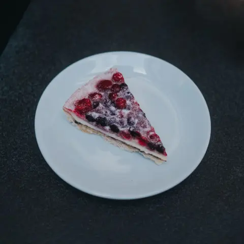 Number Cake with Fresh Fruit