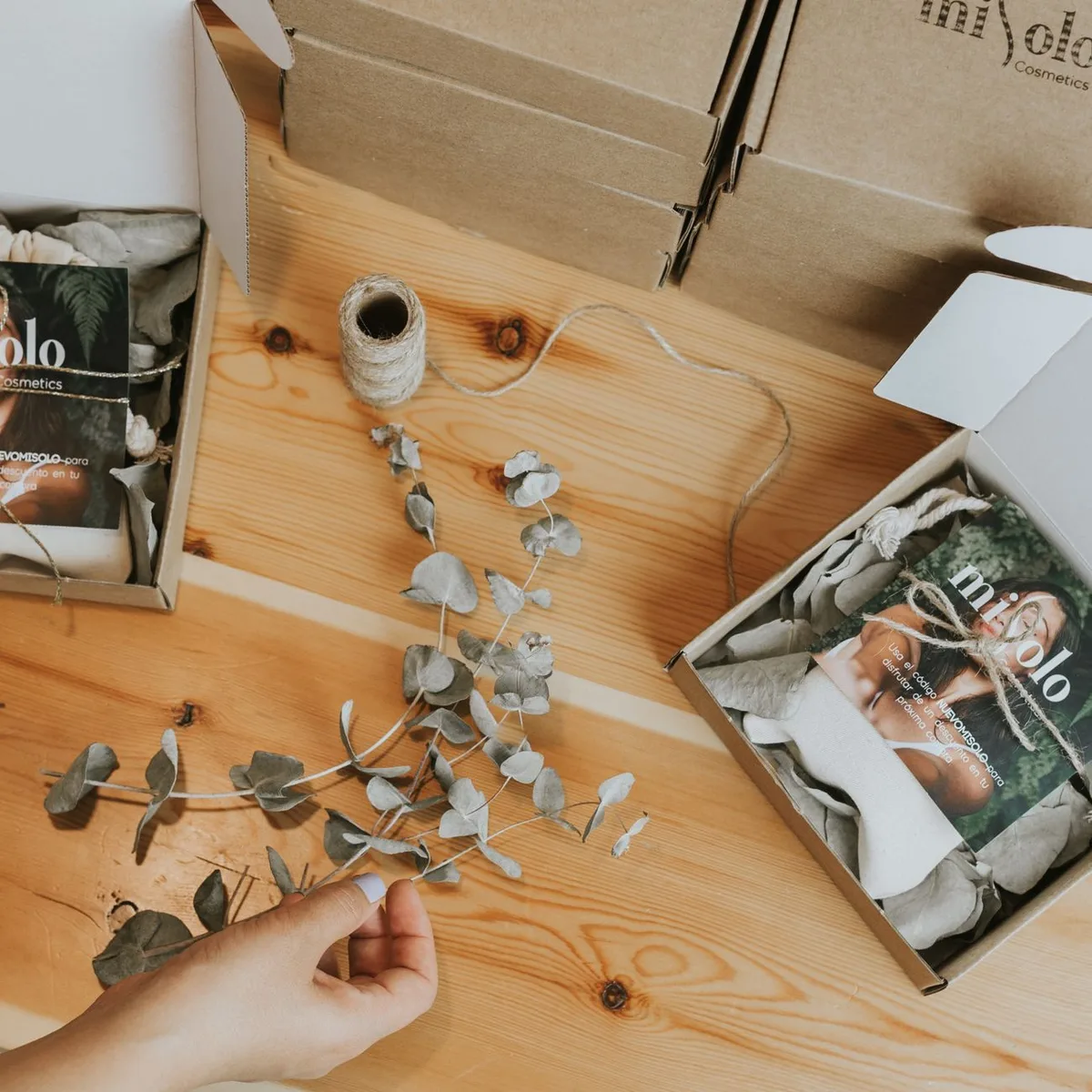 Newlywed Gift Hamper image